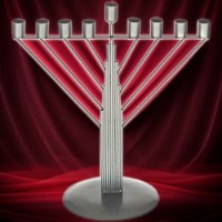 חנוכיית חוטים חבד לנרות – מוכספת
