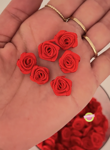 פרח מיני סאטן אדום 20 יחידות