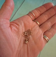 שרשרת זהב אדום עם לב ויהלום