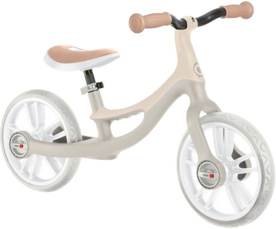 אופני איזון לילדים גלובר Globber GO Bike Elite עם גלגלי TPE ללא פנצ'רים בצבע חול
