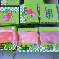 סקווישי  נידו  תפוח עץ דביק - Squishy Nido Apple YYP-130