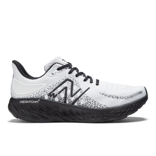 NEW BALLANCE | ניו באלאנס - ניו באלאנס FRESH FOAM 1080V12 נעלי ריצת כביש צבע לבן שחור | גברים