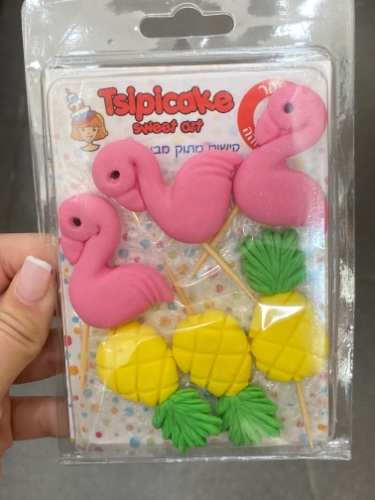 קישוט פלמינגו ואננס