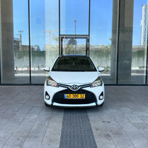 Toyota Yaris 2015