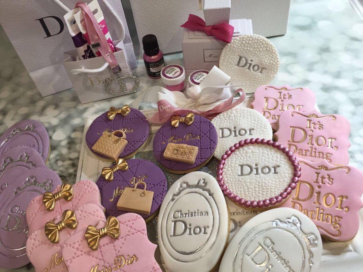 Set of Christian Dior Text Logo + Dior Embosser Dashed Texture Mat