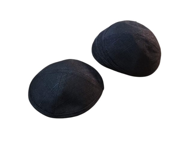 כיפה פשתן שחורה + סיכה