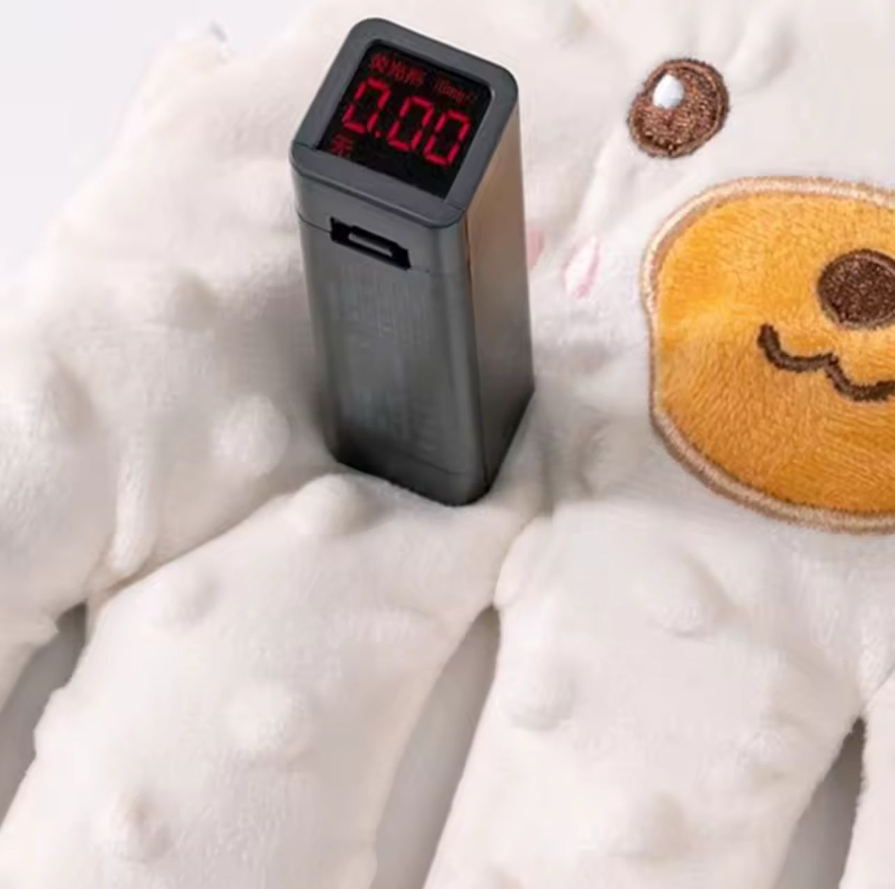 NapNest כרית ההרגעה לתינוקות עם היד המרגיעה