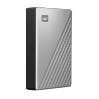 כונן חיצוני Western Digital 3.0 Ultra 4TB – בודד בצבע כסף-אפור עם דפנות שחורות ודוגמת פסים אלכסוניים USB-C