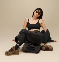 UGG נשים 36-41 LOWMEL SPOTTED CHESNUT
