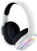 אוזניות גיימינג אלחוטיות צבע לבן Razer Barracuda X Chroma – אוזניות לבנות עם כריות אוזניים שחורות ותאורת RGB ססגונית