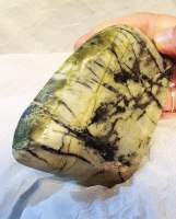 קריסטלים אבן סרפנטיין אינפינייט ירוקה אפורה