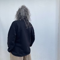 חולצה עליונה חמה מדגם שירה בצבע שחור - אחרונות במלאי במידה 17
