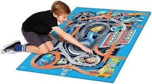 הוט ווילס - שטיח ספוג משחק עם מסלולים  כולל רכב - Hot Wheels