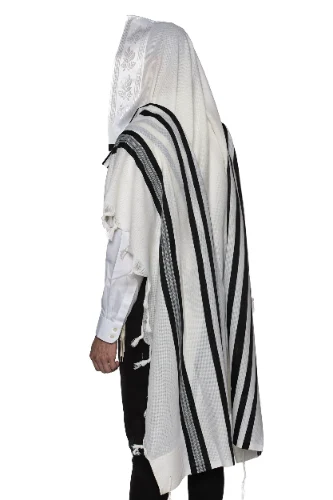 טלית צמר תשבץ פסים שחור דגם למנצח