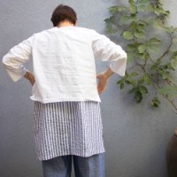 חולצה מדגם איה (שרוול ארוך) בצבע לבן - אחרונה במלאי במידה 14