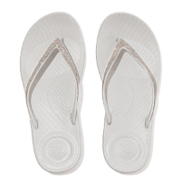 FITFLOP | פיטפלופ - Fitflop Sparkle Classic Iqushion Quiet Grey פיט פלופ כפכפי נשים אצבע כסוף קריסטל