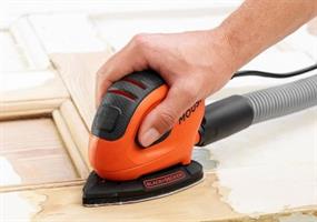 Black+Decker BEW230BC-QS – מלטשת רוטטת פינות עם תפעול קל ונוח.