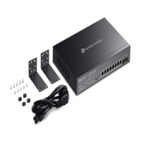 מתג מנוהל Omada SG2210MP +PoE – המציג את המתג השחור יחד עם כבל חשמל ואביזרי התקנה נלווים