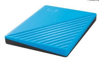 כונן קשיח חיצוני בצבע כחול Western Digital WDBYVG0020BBL My Passport 2TB – פריט בודד כחול-שחור עם עיצוב פסים אלכסוניים