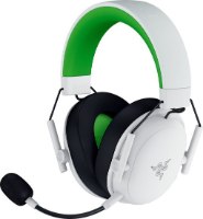 אוזניות גיימינג אלחוטיות צבע לבן Razer BlackShark V3 X HyperSpeed Xbox – פריט בודד בצבע לבן עם ריפוד ירוק ומיקרופון מחובר