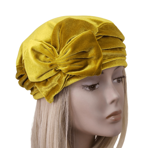 כובע ברט מעוצב מקטיפה - דגם פפיון צהוב