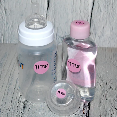 מדבקות שם פשוט עיגולים עמידות במים