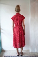 שמלת אמילי-אדום אבטיח