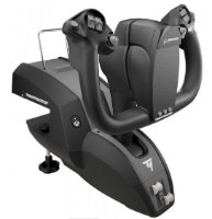 ג'וסטיק טיסה Thrustmaster TCA Yoke Boeing Edition – בקר טיסה שחור בודד עם שתי ידיות וכפתורים ממוקם על בסיס רחב עם Type-C