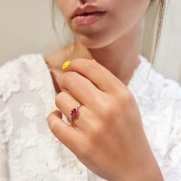 טבעת זהב מיוחדת עם יהלומים ואבן טורמלין