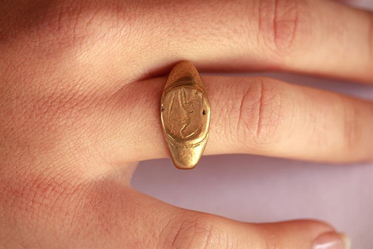 טבעת חותם עתיקה מהתקופה הרומית ביזנטית R111