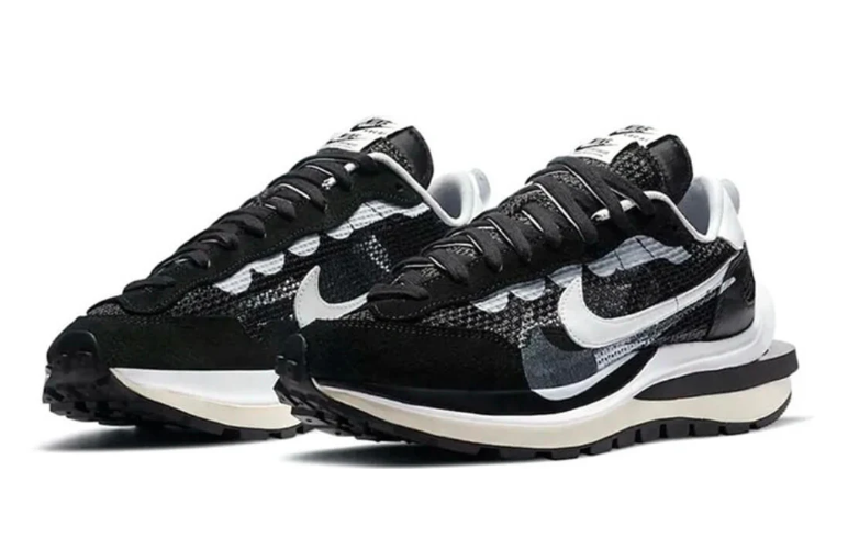 נעלי נייק Nike VaporWaffle שחור לבן