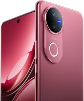 סמארטפון VIVO V50 5G 12GB+256GB אדום – טלפון אדום במבט אחורי עם מערך מצלמות עגול ולוגו ZEISS טעינה מהירה
