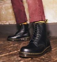 נעלי ד״ר מרטינס DR. MARTENS BOOT SMOOTH BLACK 1460