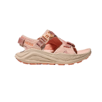 HOKA INFINI HIKE TC - סנדלי טיולים לנשים אינפיניטי בצבע אור שחר/וניל