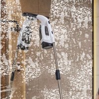 מנקה חלונות חשמלי נטע​​ן עם מוט טלסקופי IClean מראות ויטרינות