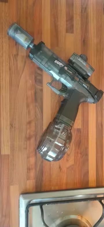 חוות דעת - אקדח מים עם כדורים ShockShot