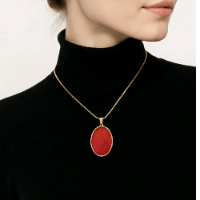 תליון אודם מלכות