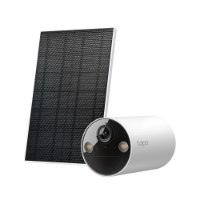 מצלמת אבטחה אלחוטית עם פאנל סולארי Tp-Link Tapo C410 Kit – סינון רעשים מציג מצלמת אבטחה לבנה ופאנל סולארי שחור על רקע לבן