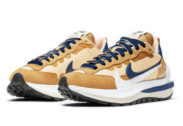נעלי נייק Nike VaporWaffle Sacai חום לבן