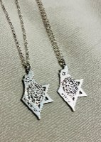 שרשרת עם כלביא 1