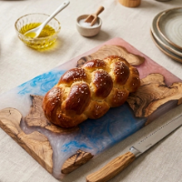 קרש בצבע תכלת וורוד