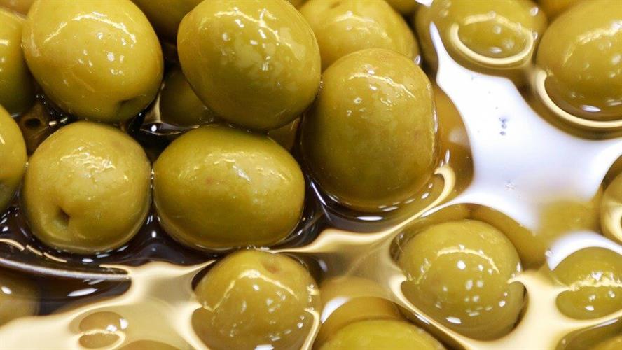 זית מנזלינו במים