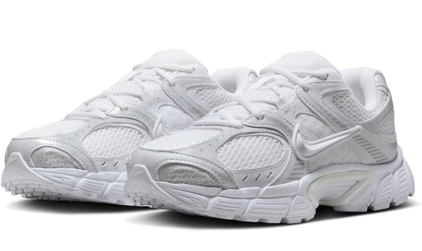 סניקרס נייק Nike V5 RNR לבן