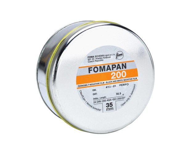 Foma Fomapan 200 35mm x 30.5m bulk תכולה: בלק רול אחד