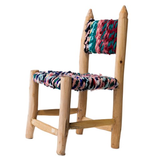 כסא ילדים עץ ושטיח