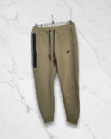 מכנסי טרנינג Nike Tech Fleece – ירוק זית / חאקי | מידה M