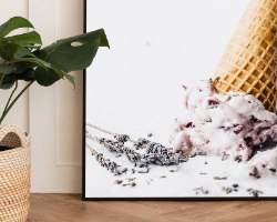 תמונת קנבס לאורך - גלידה הפוכה | תמונת קנבס בודדת או לשילוב בקיר גלריה | תמונה לבית ֻֻ|