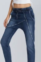 מכנסי בויפרנד ג'ינס