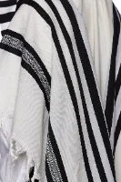 טלית צמר פסים שחור דגם מודים תכלת מרדכי