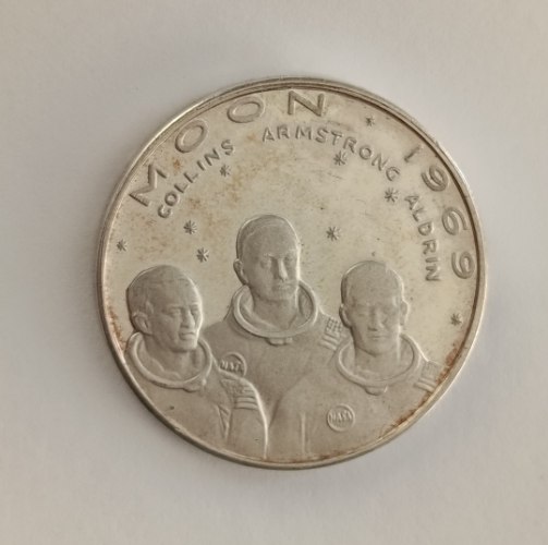 Moon  - אפולו 11, הנחיתה על הירח, שנת 1969, מדליה כסף טהור/1000 , 30 מ"מ,13 גרם